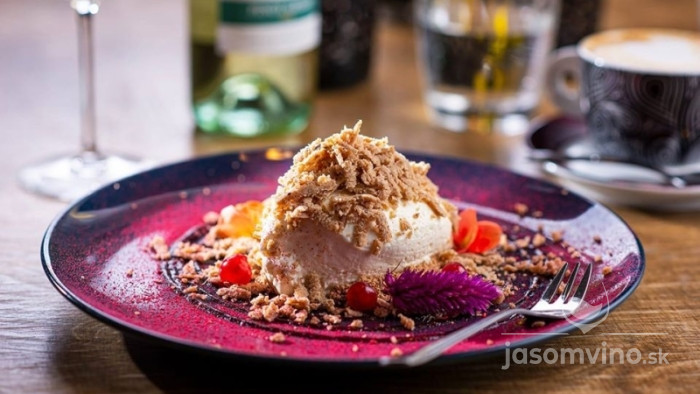 Domáce gaštanové pyré s mascarpone k vínu Domáce gaštanové pyré s mascarpone k vínu