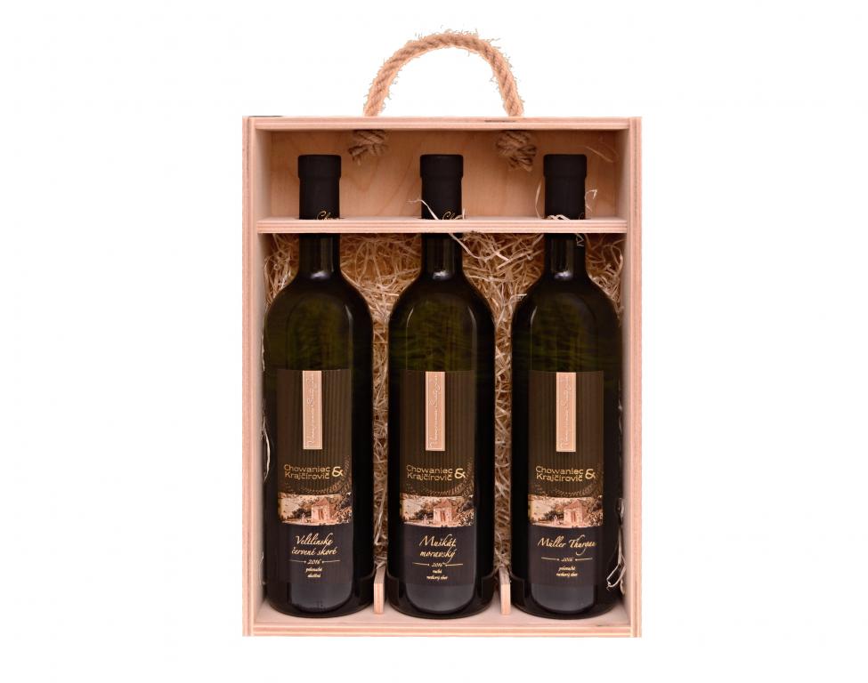 Drevená darčeková kazeta na 3 fľaše vína